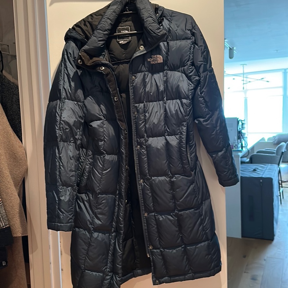 Midi North Face puffer coat